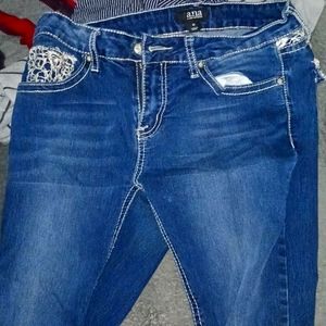 Ana Jeans